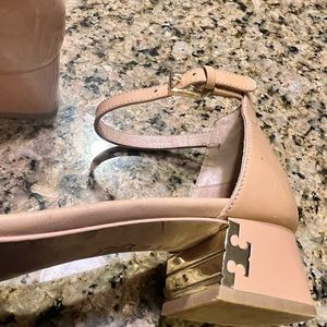 Size 8 Tory Burch sandals
